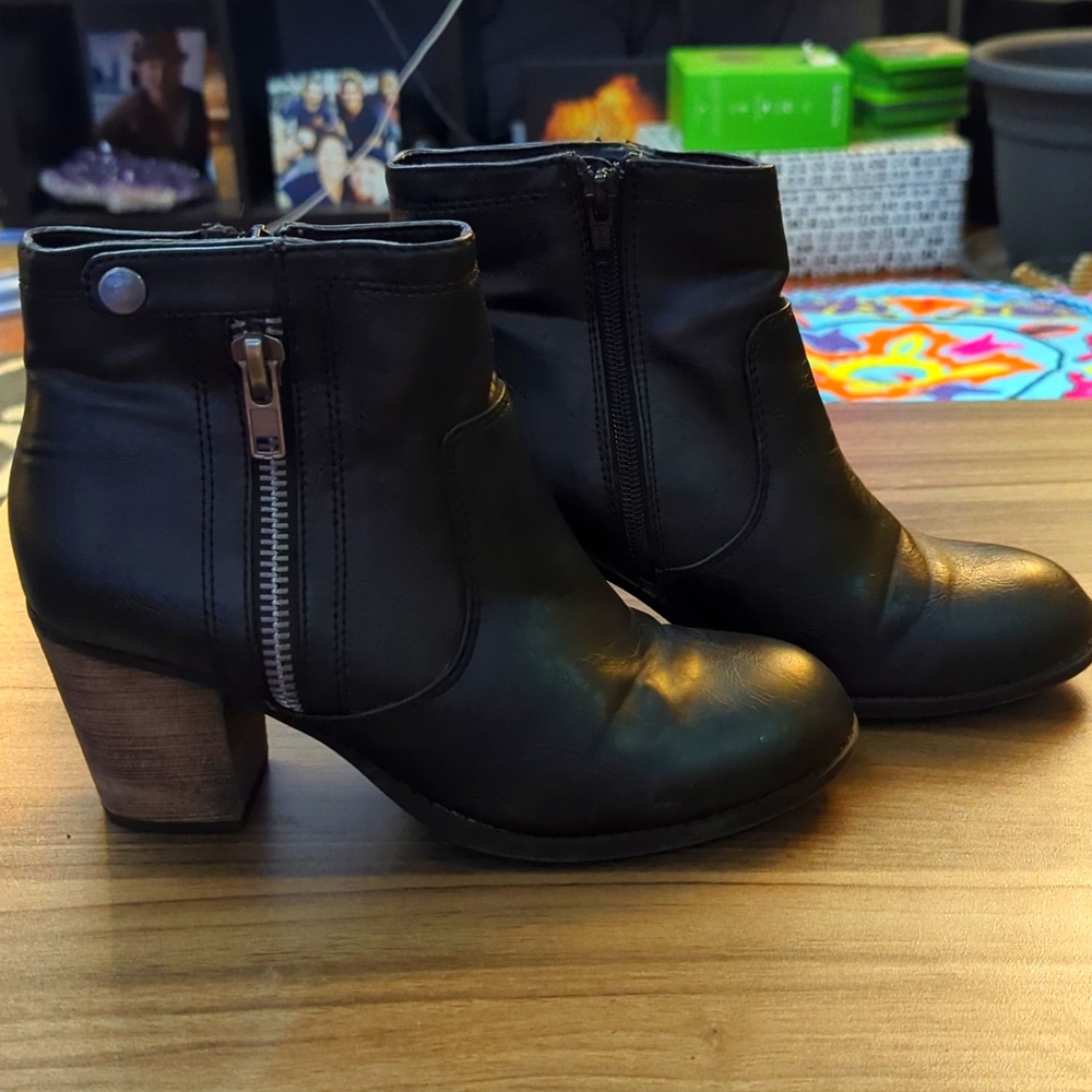 Crown Vintage Bootie